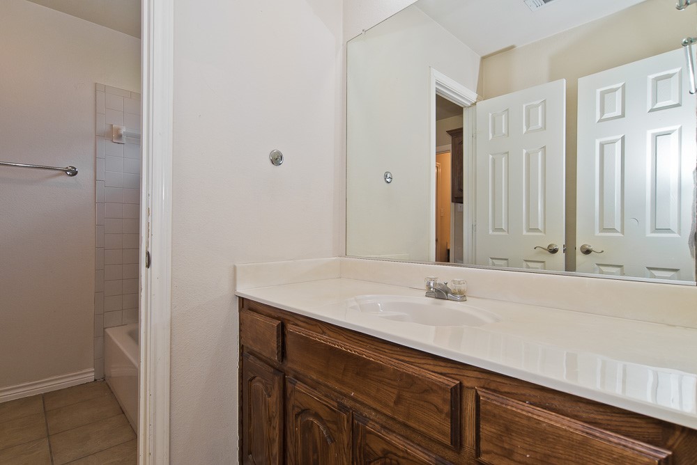 1736 Blue Stream Drive Desoto TX 75115