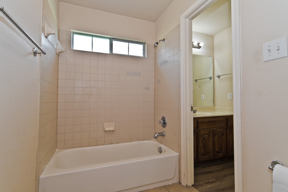 1736 Blue Stream Drive Desoto TX 75115