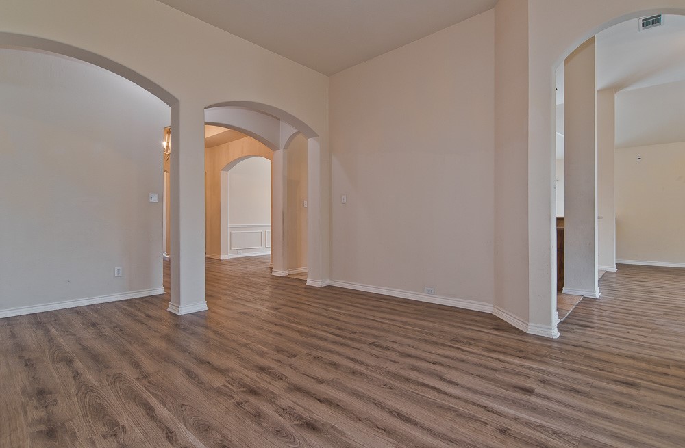 1736 Blue Stream Drive Desoto TX 75115