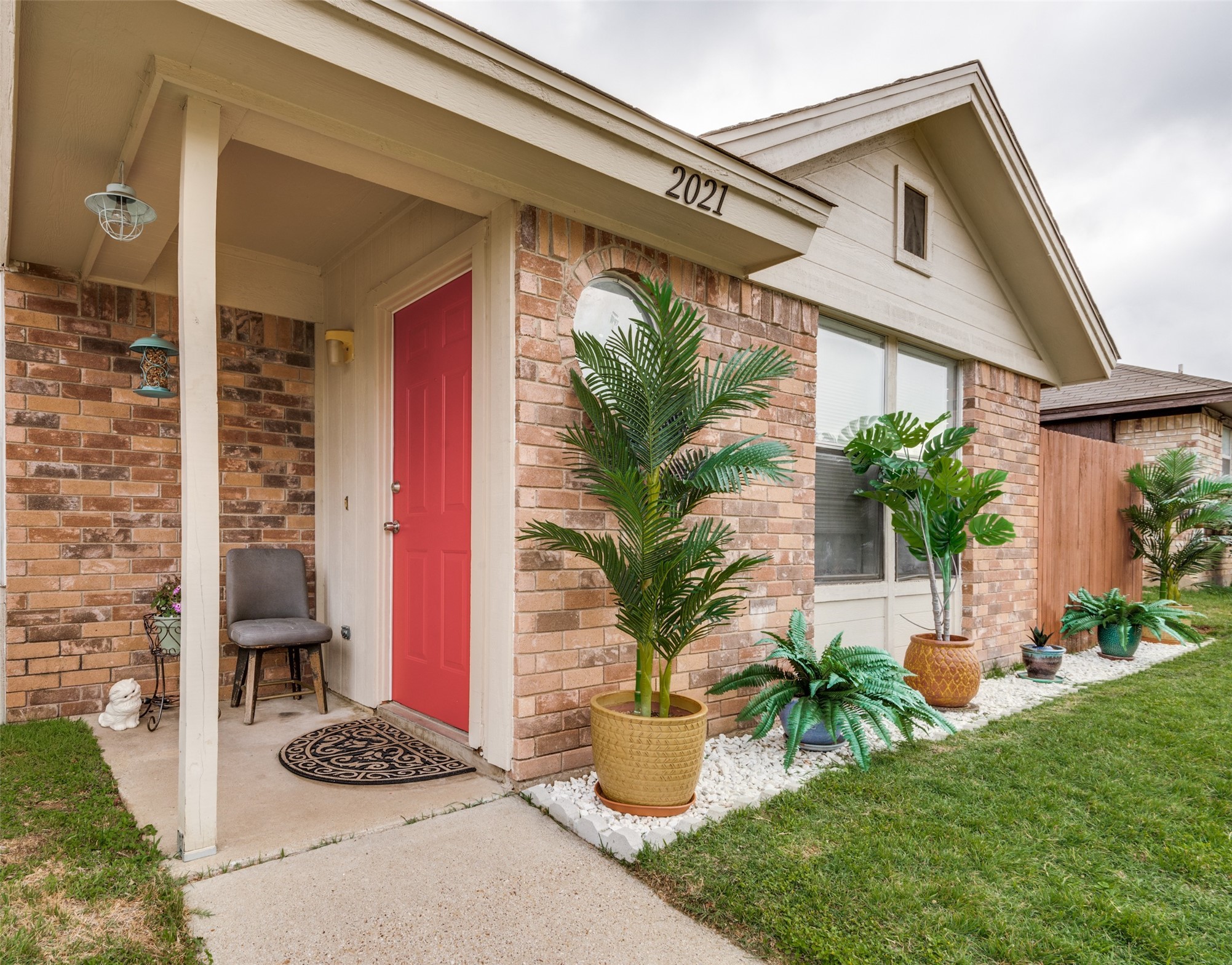 2021 Minnie Drive Arlington TX 76012