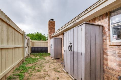 2021 Minnie Drive Arlington TX 76012