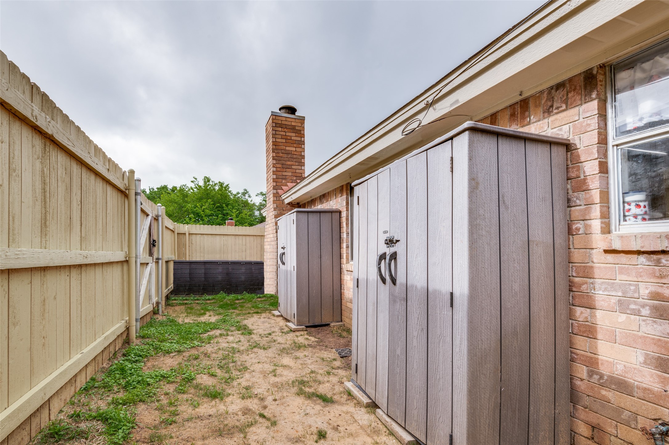 2021 Minnie Drive Arlington TX 76012