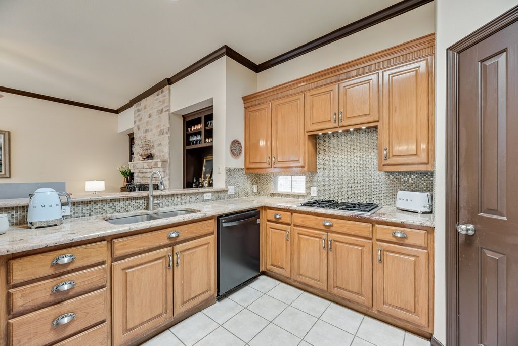 4020 Stonehollow Way Dallas TX 75287