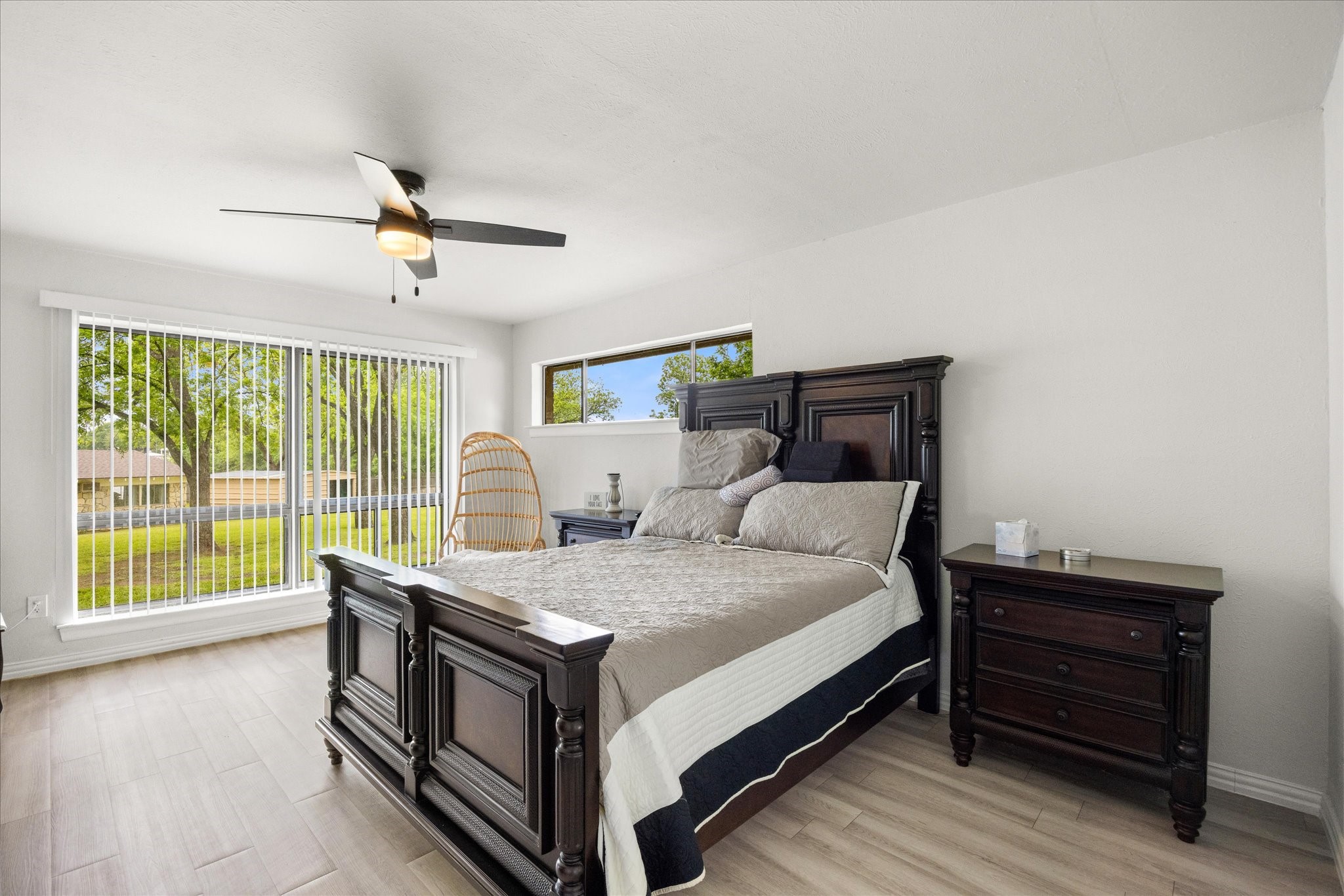 633 E Bridge Street Granbury TX 76048