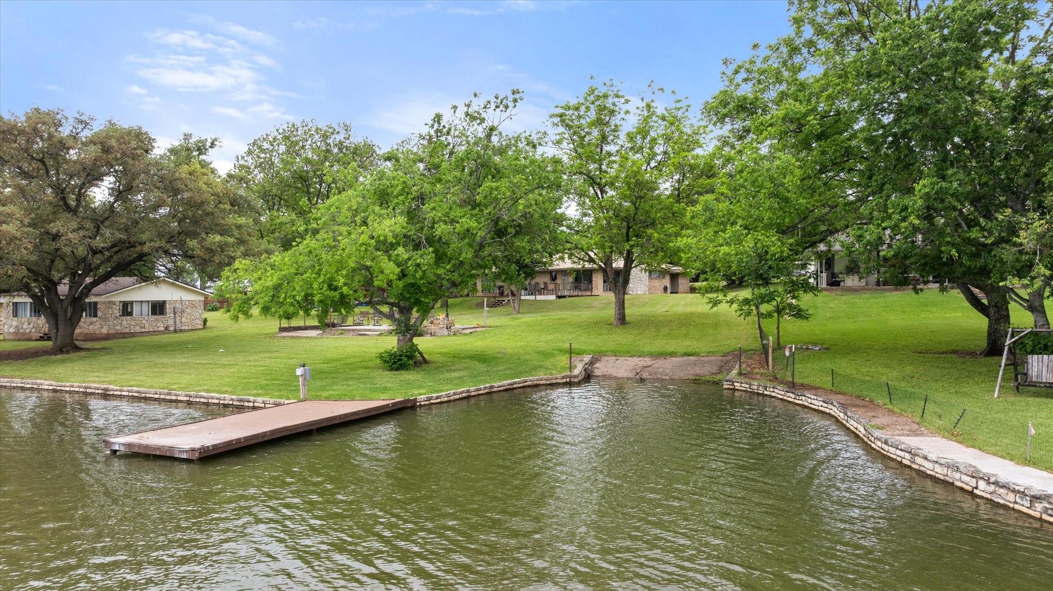 633 E Bridge Street Granbury TX 76048