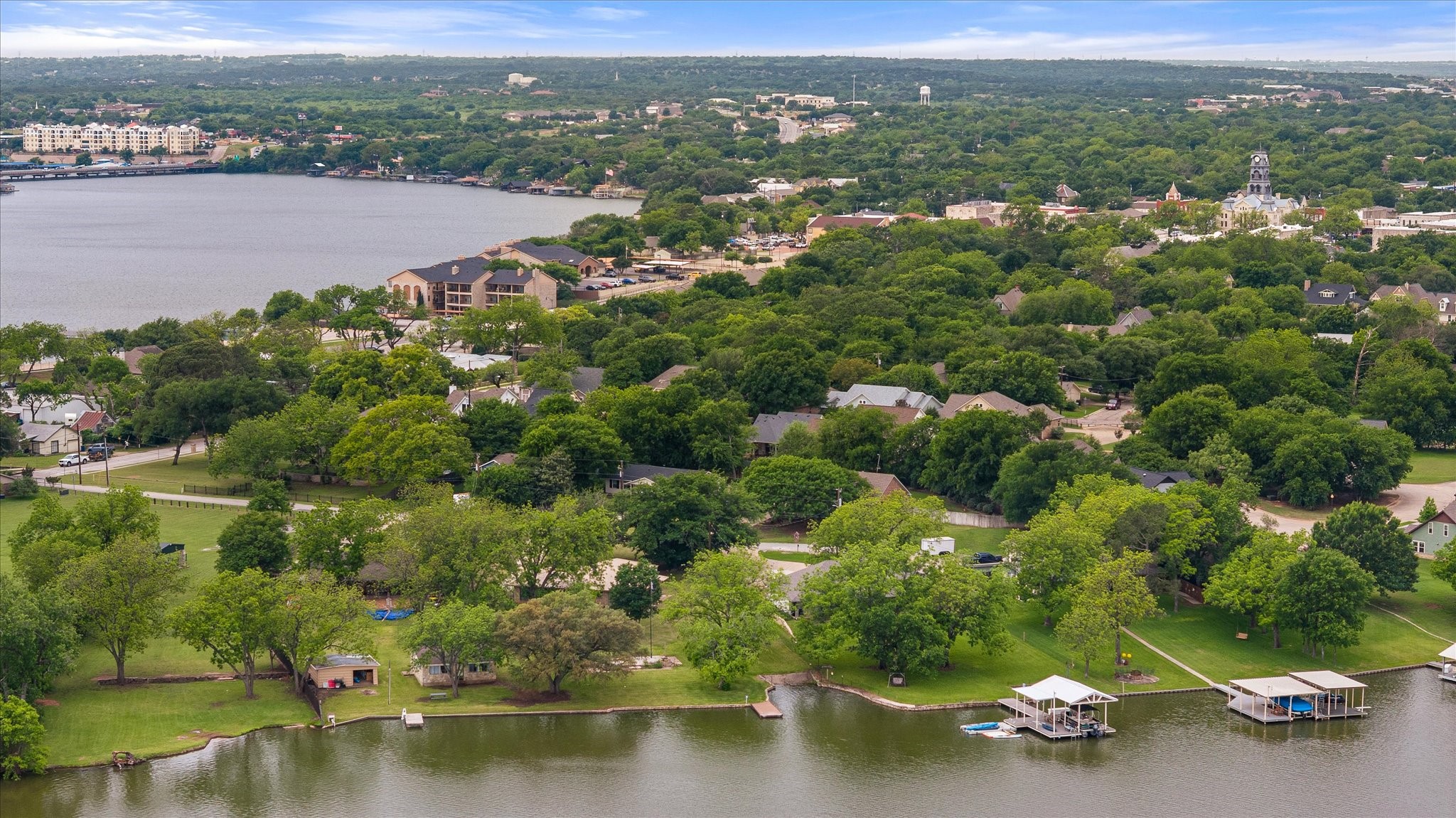 633 E Bridge Street Granbury TX 76048
