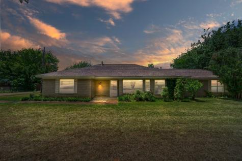 1616 E Bankhead Drive Weatherford TX 76086