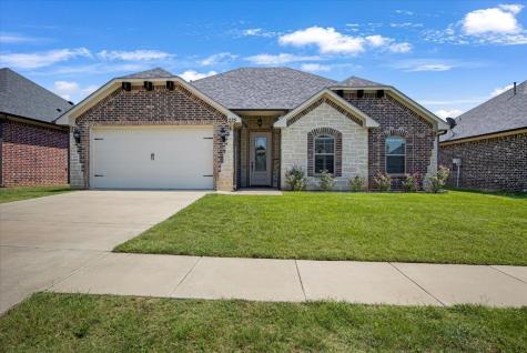 225 Patience Avenue Lindale TX 75771