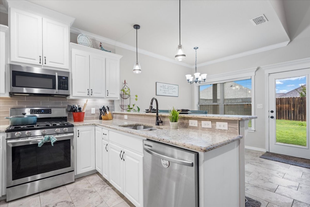 225 Patience Avenue Lindale TX 75771