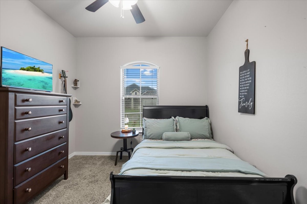 225 Patience Avenue Lindale TX 75771