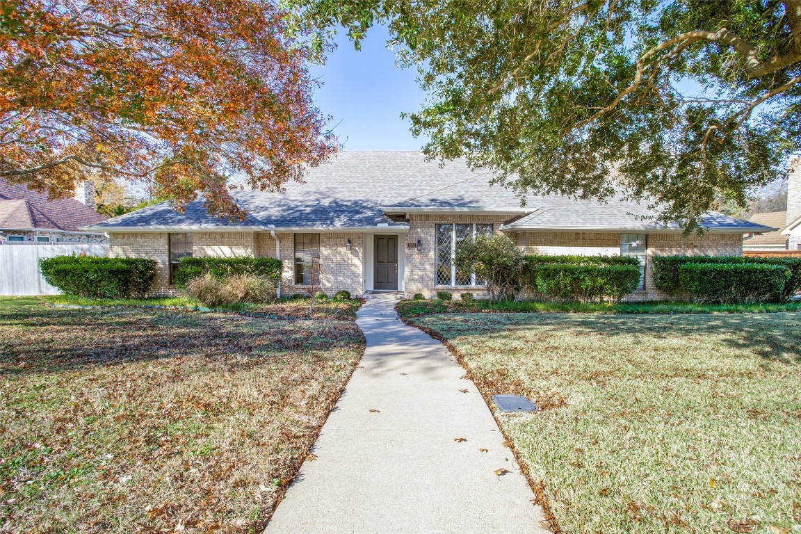 1051 Nottingham Drive Cedar Hill TX 75104