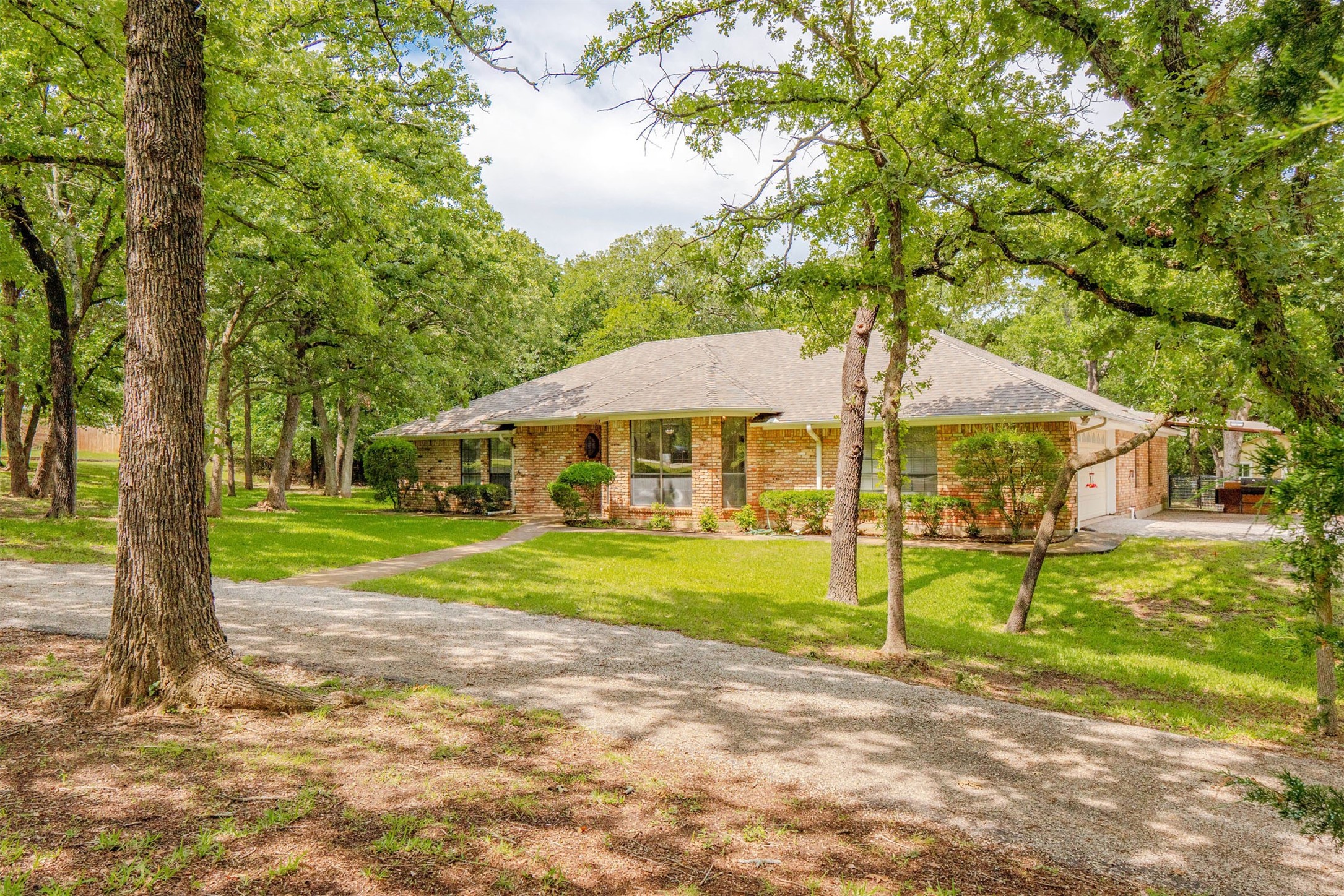 115 N La Colina Road Weatherford TX 76085