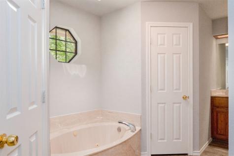 115 N La Colina Road Weatherford TX 76085