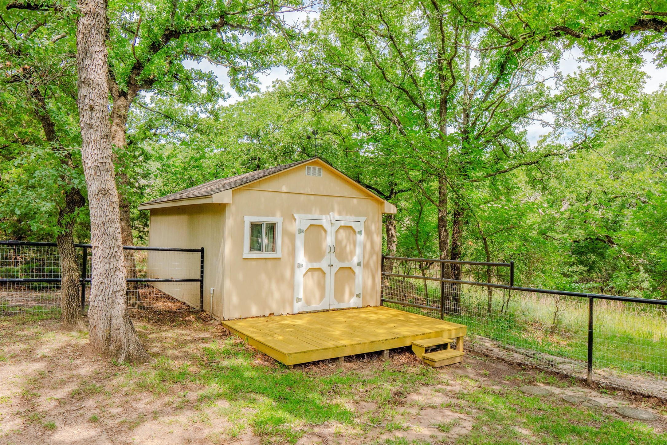 115 N La Colina Road Weatherford TX 76085