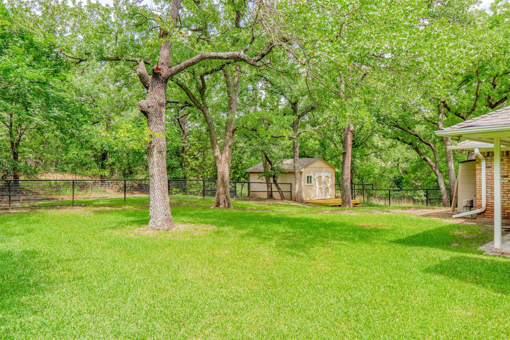 115 N La Colina Road Weatherford TX 76085