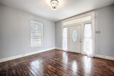 2457 Glenfield Avenue Dallas TX 75233