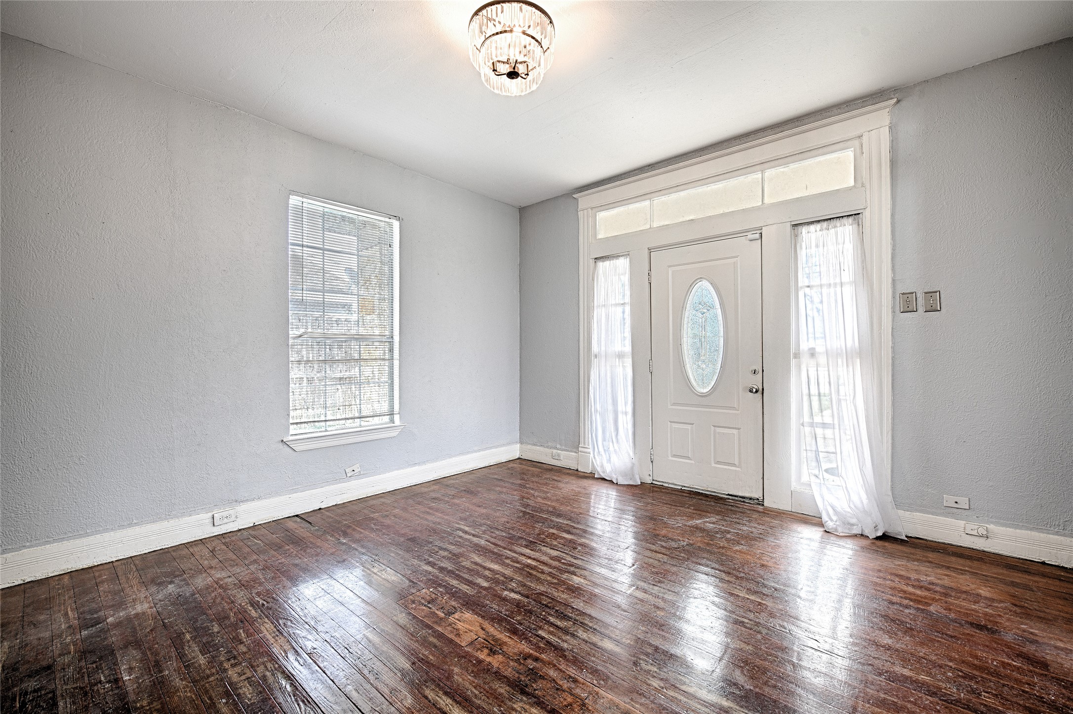 2457 Glenfield Avenue Dallas TX 75233