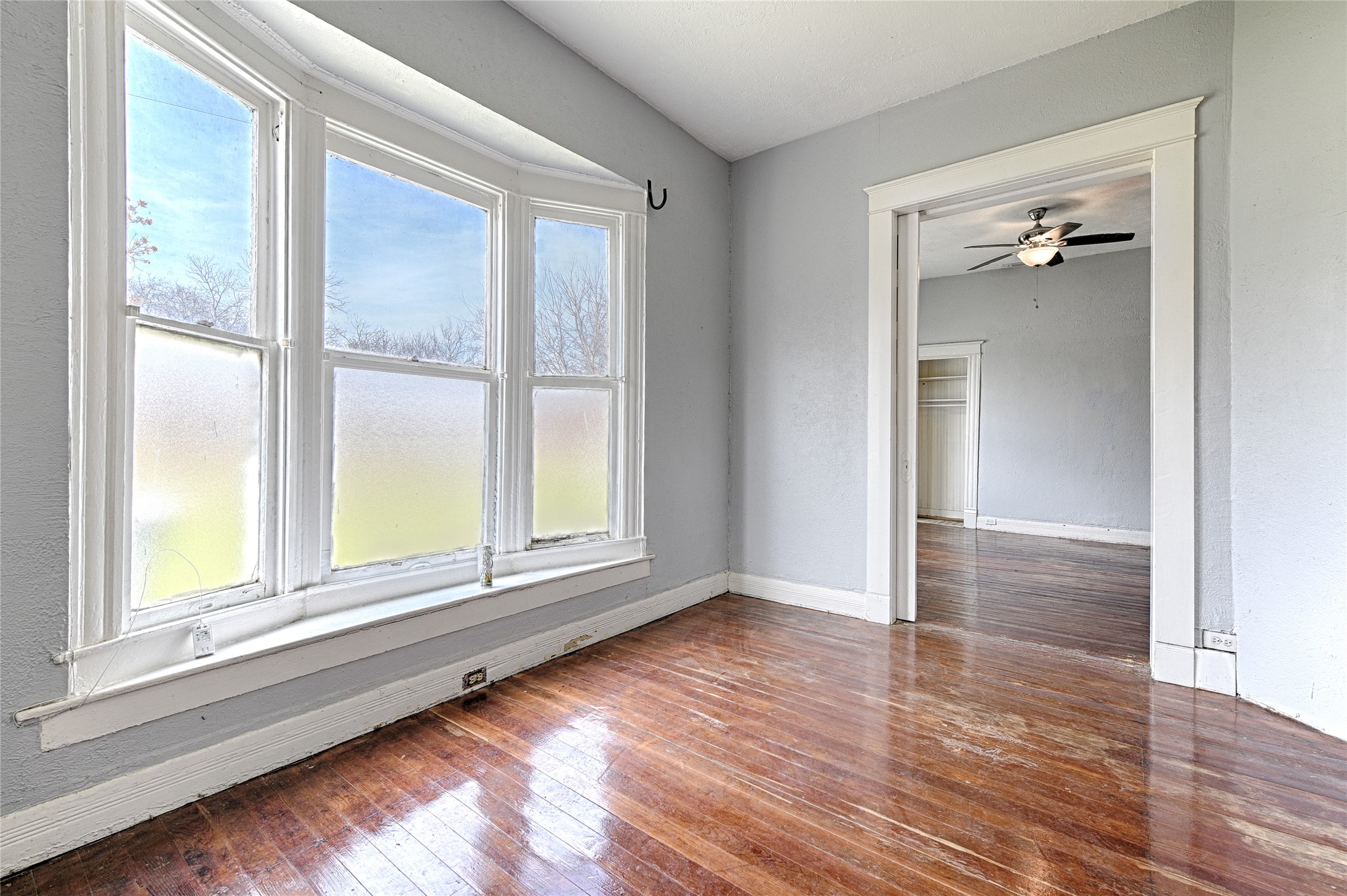 2457 Glenfield Avenue Dallas TX 75233