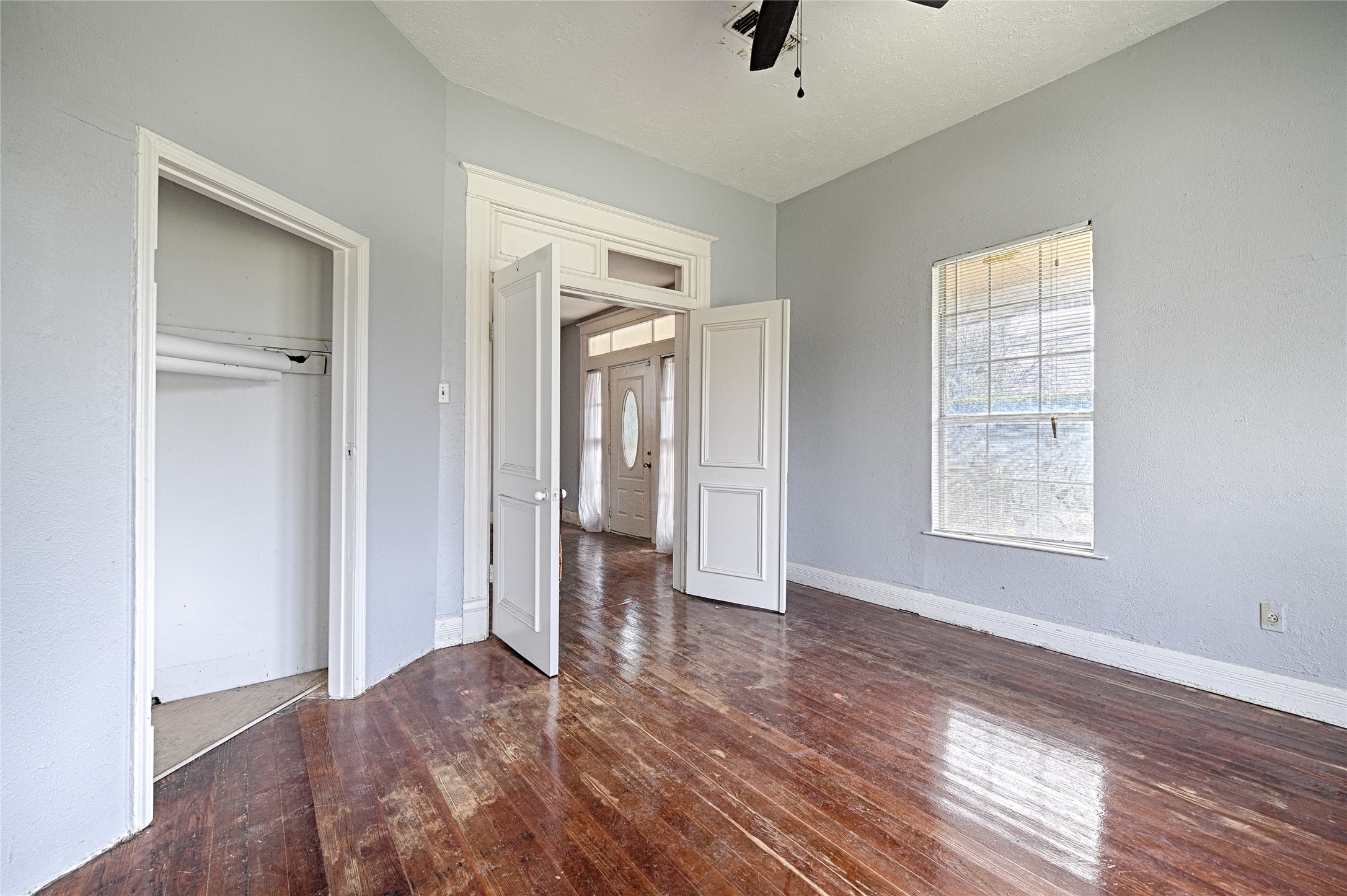 2457 Glenfield Avenue Dallas TX 75233
