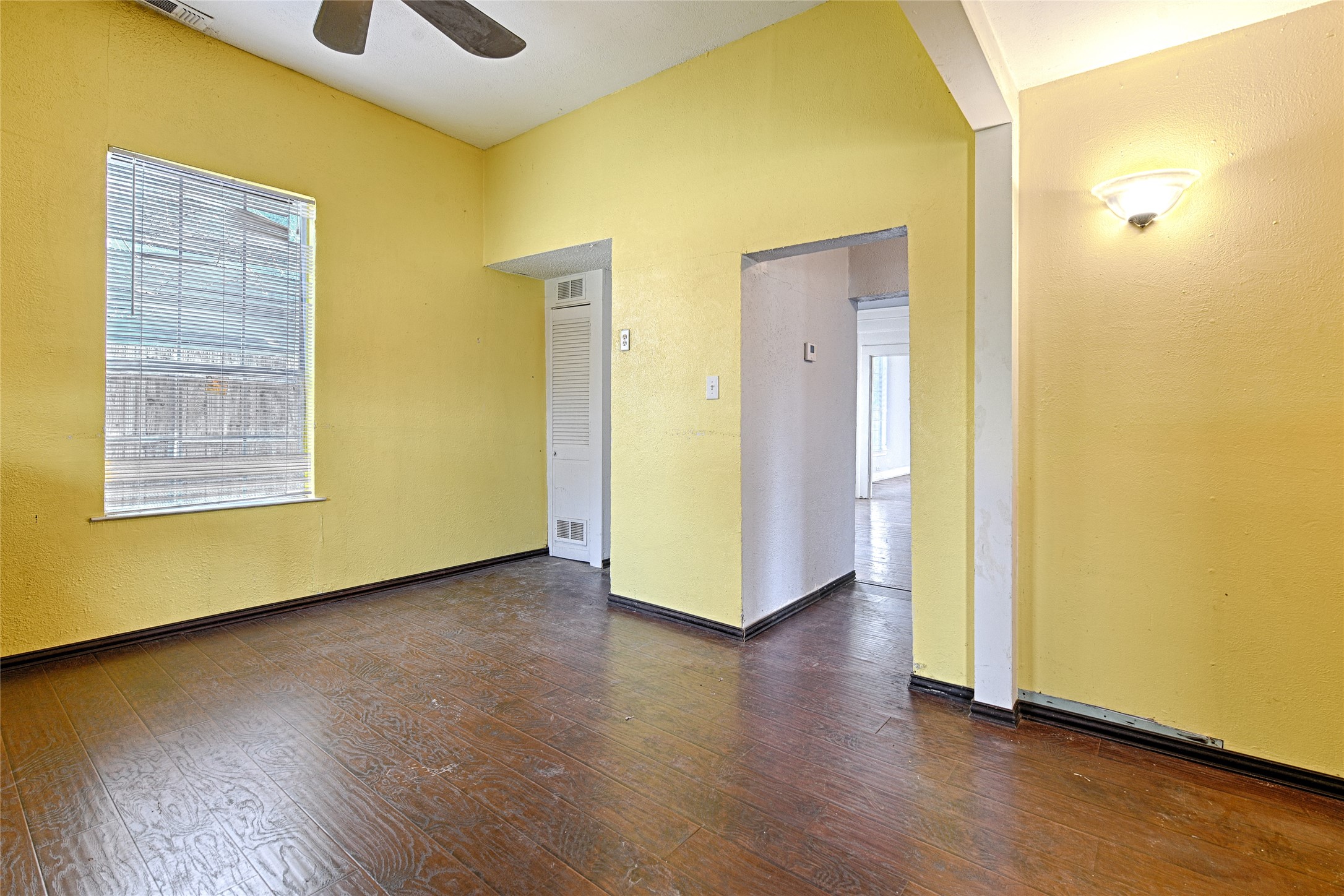 2457 Glenfield Avenue Dallas TX 75233