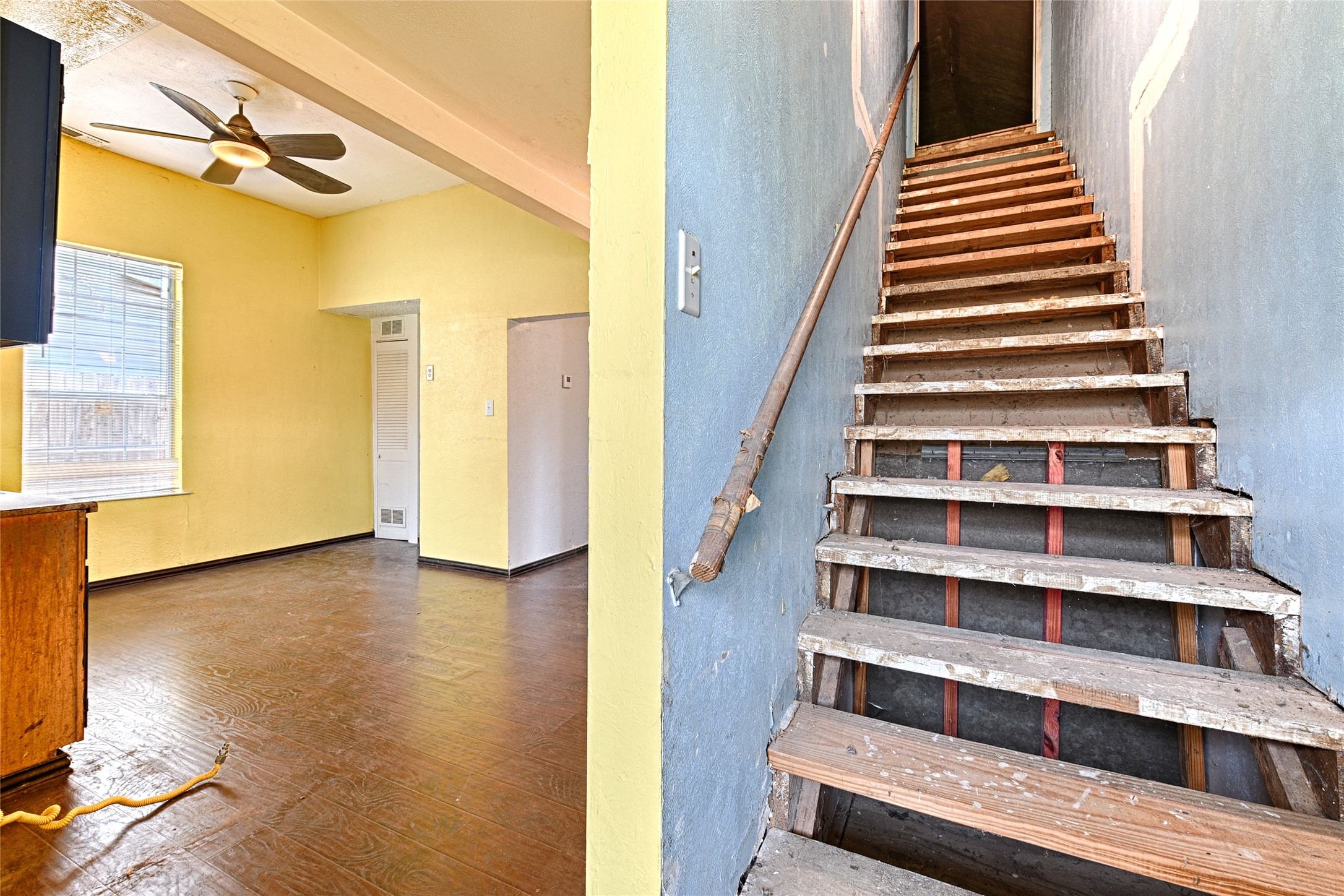 2457 Glenfield Avenue Dallas TX 75233