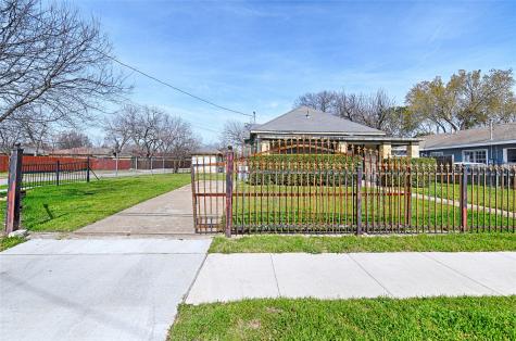 2457 Glenfield Avenue Dallas TX 75233