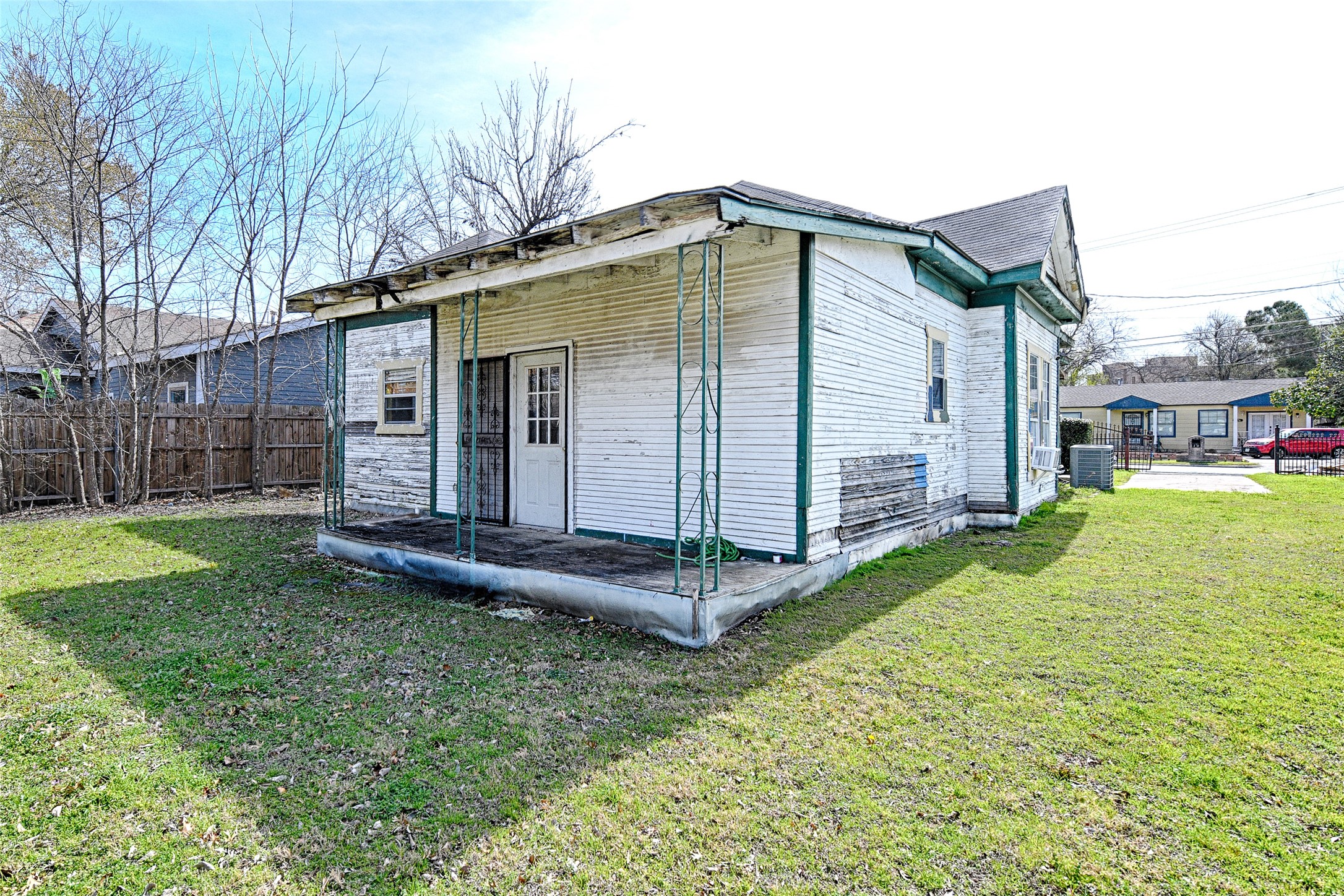 2457 Glenfield Avenue Dallas TX 75233
