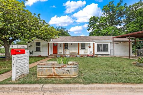 701 W Ball Street Weatherford TX 76086