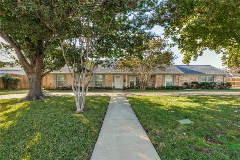 10105 Hedgeway Drive Dallas TX 75229