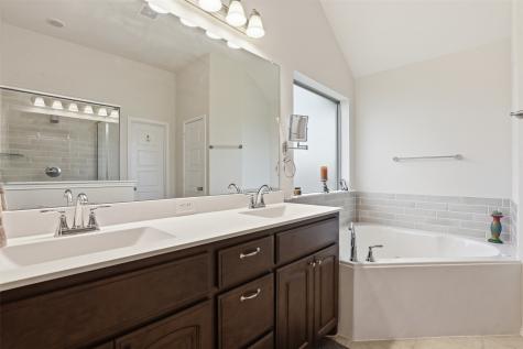 908 Misty Lane Cleburne TX 76033
