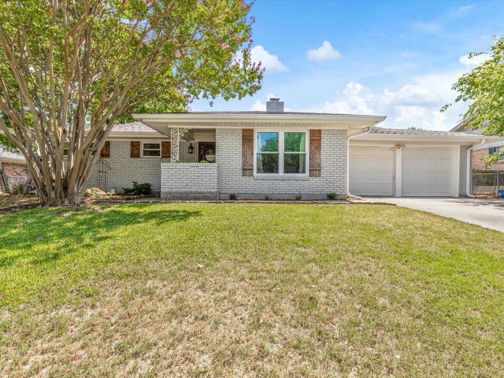 1312 Mildred Lane Benbrook TX 76126