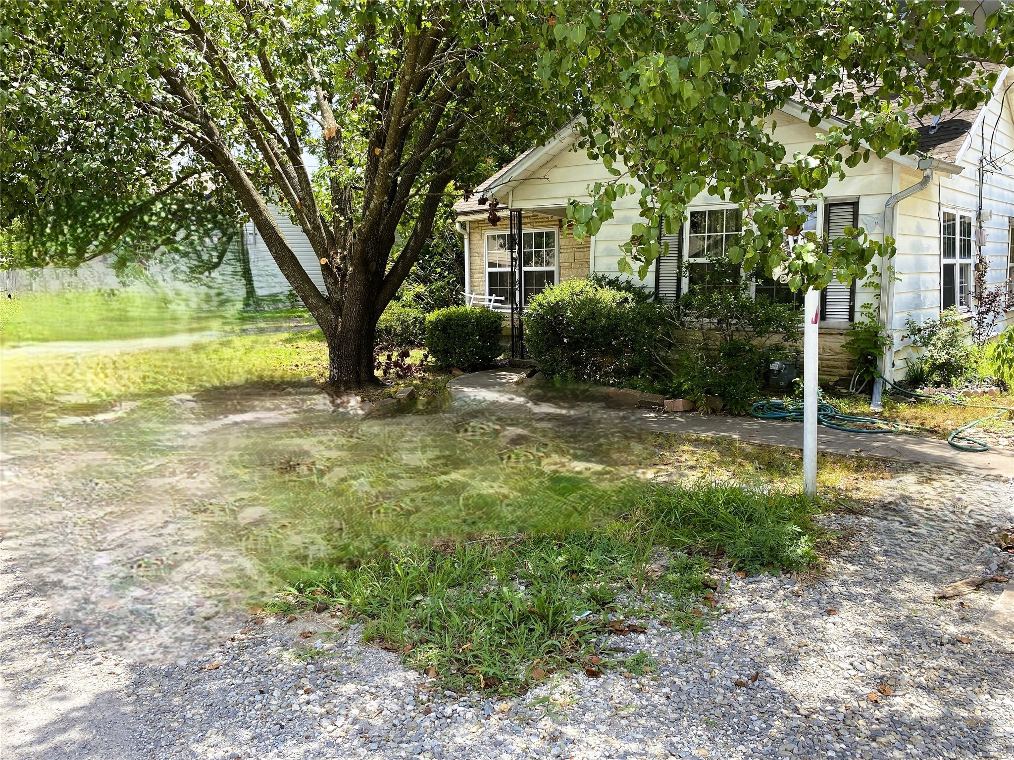 815/811/817 W 12th Street Bonham TX 75418