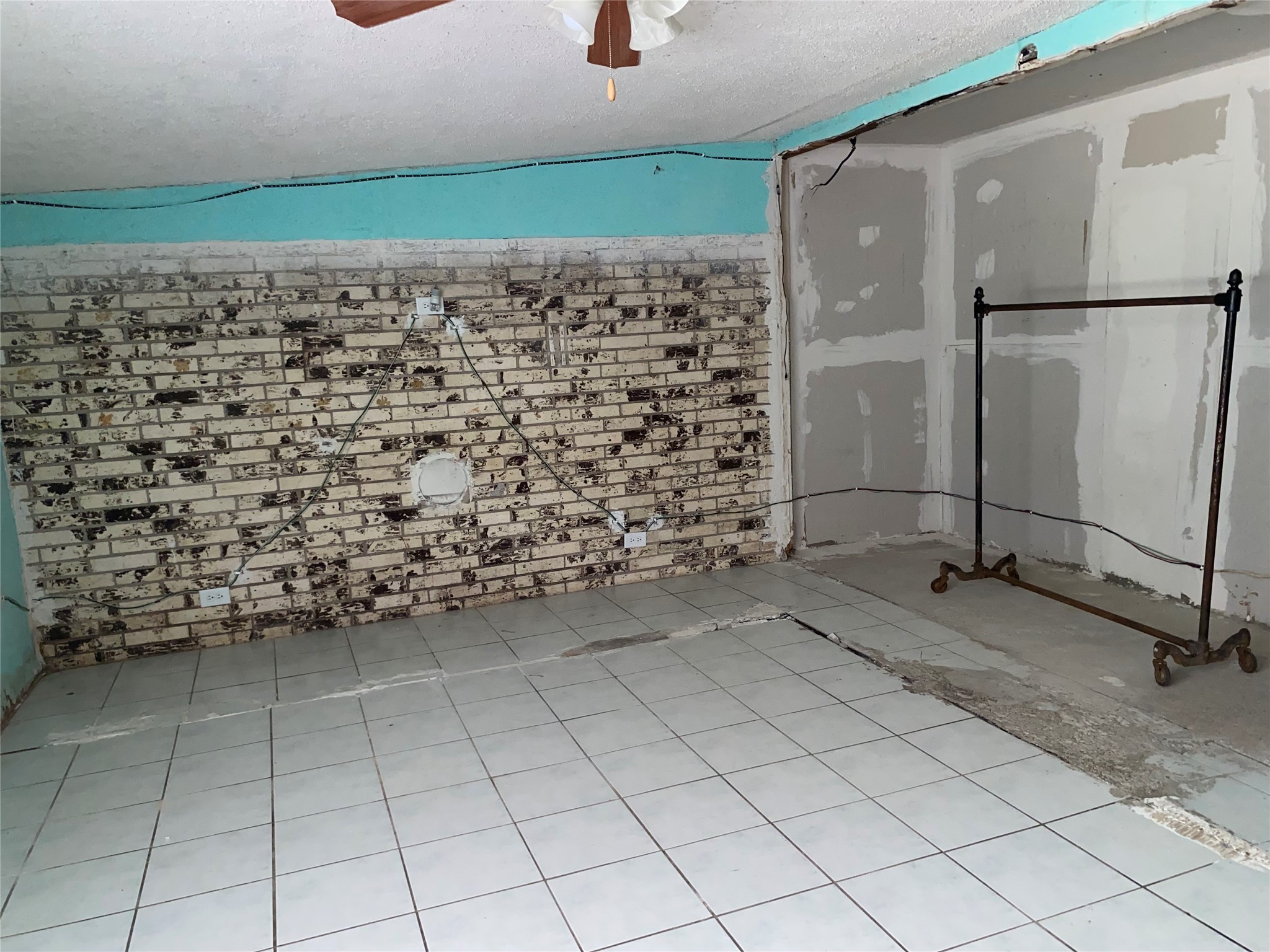 815/811/817 W 12th Street Bonham TX 75418
