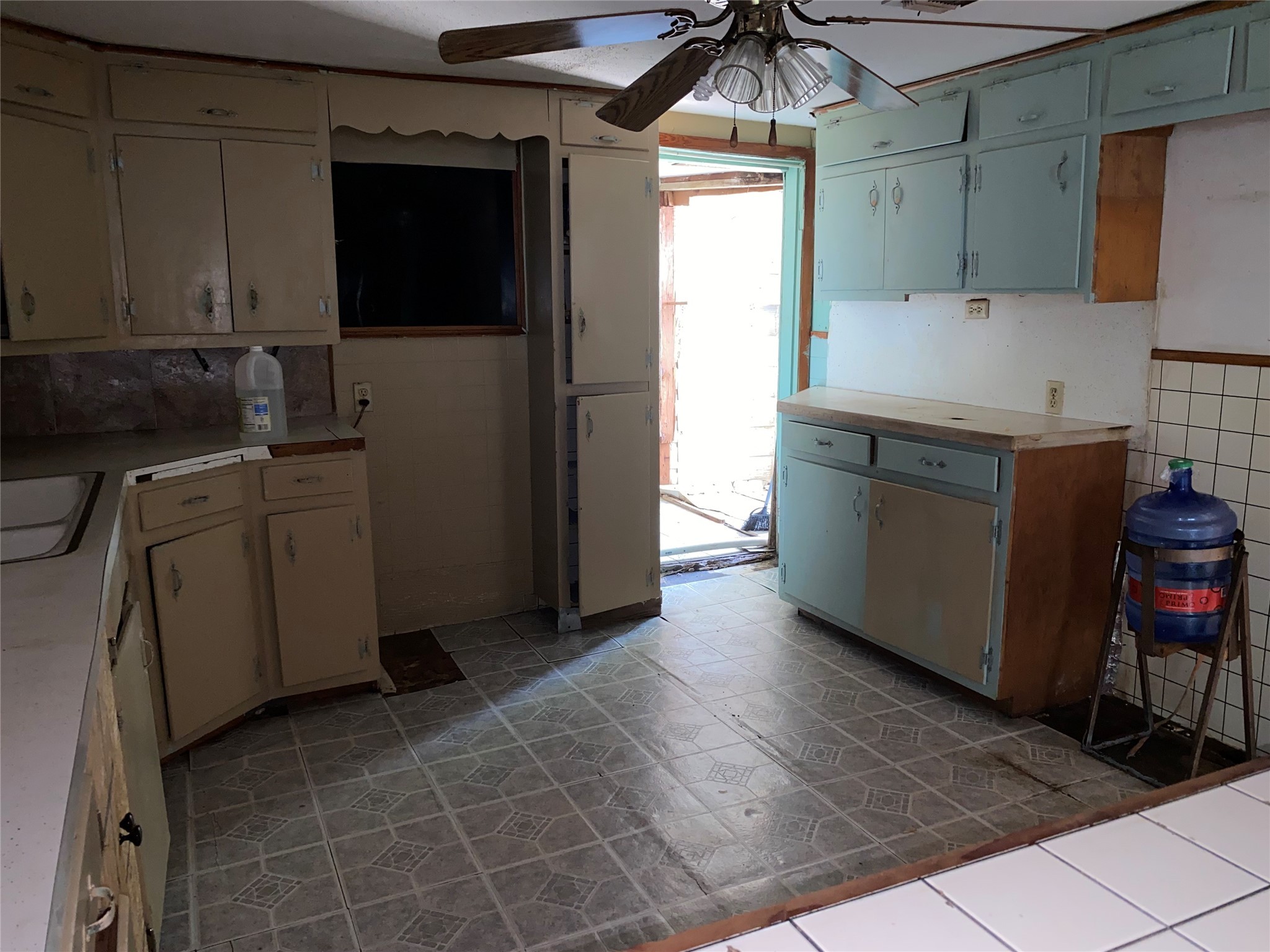 815/811/817 W 12th Street Bonham TX 75418