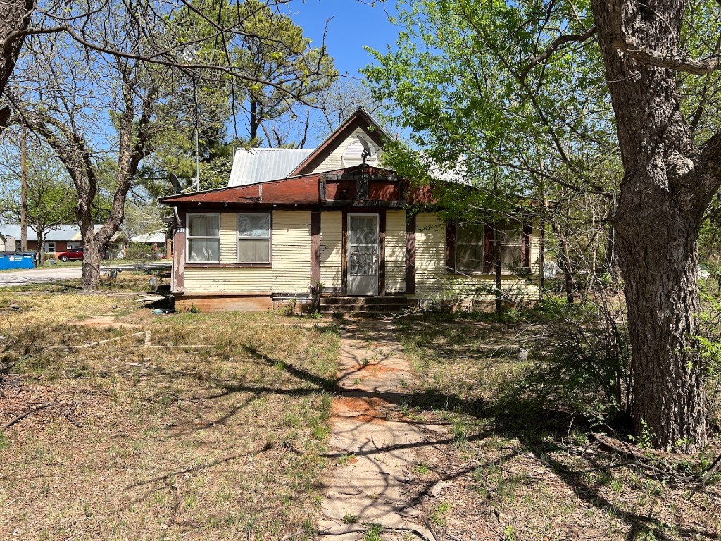 301 S Mayben Street Rising Star TX 76471