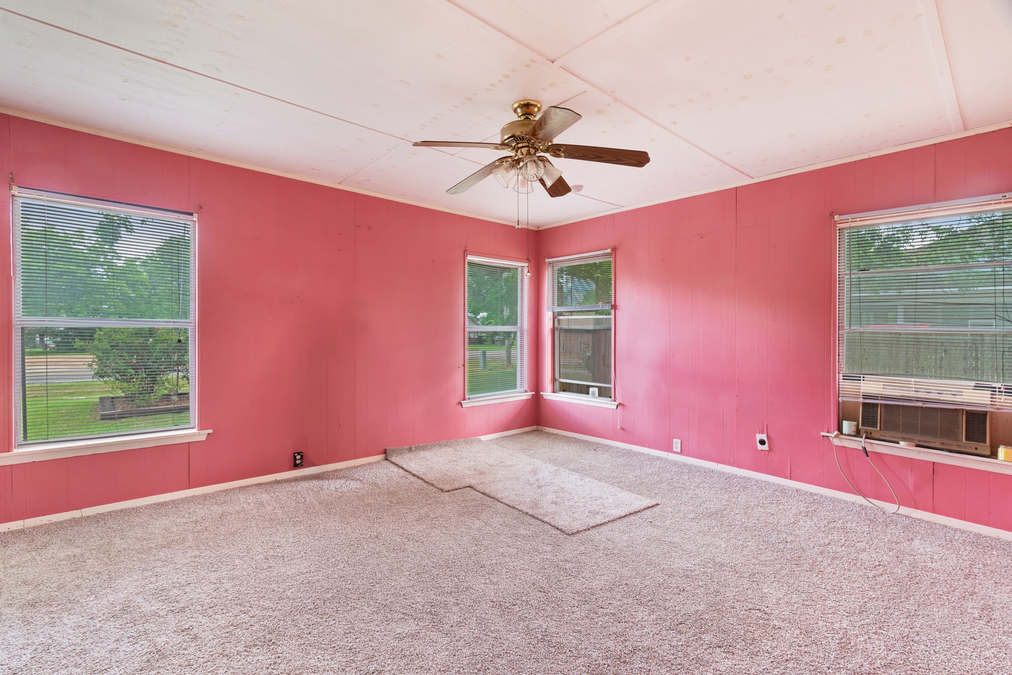 330 Young Street Blossom TX 75416