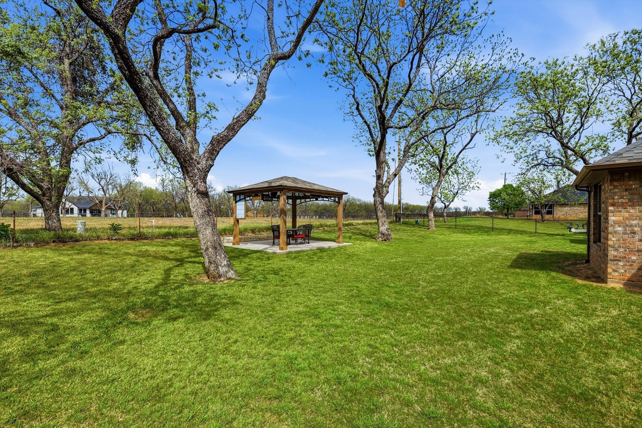 9601 Ravenswood Road Granbury TX 76049