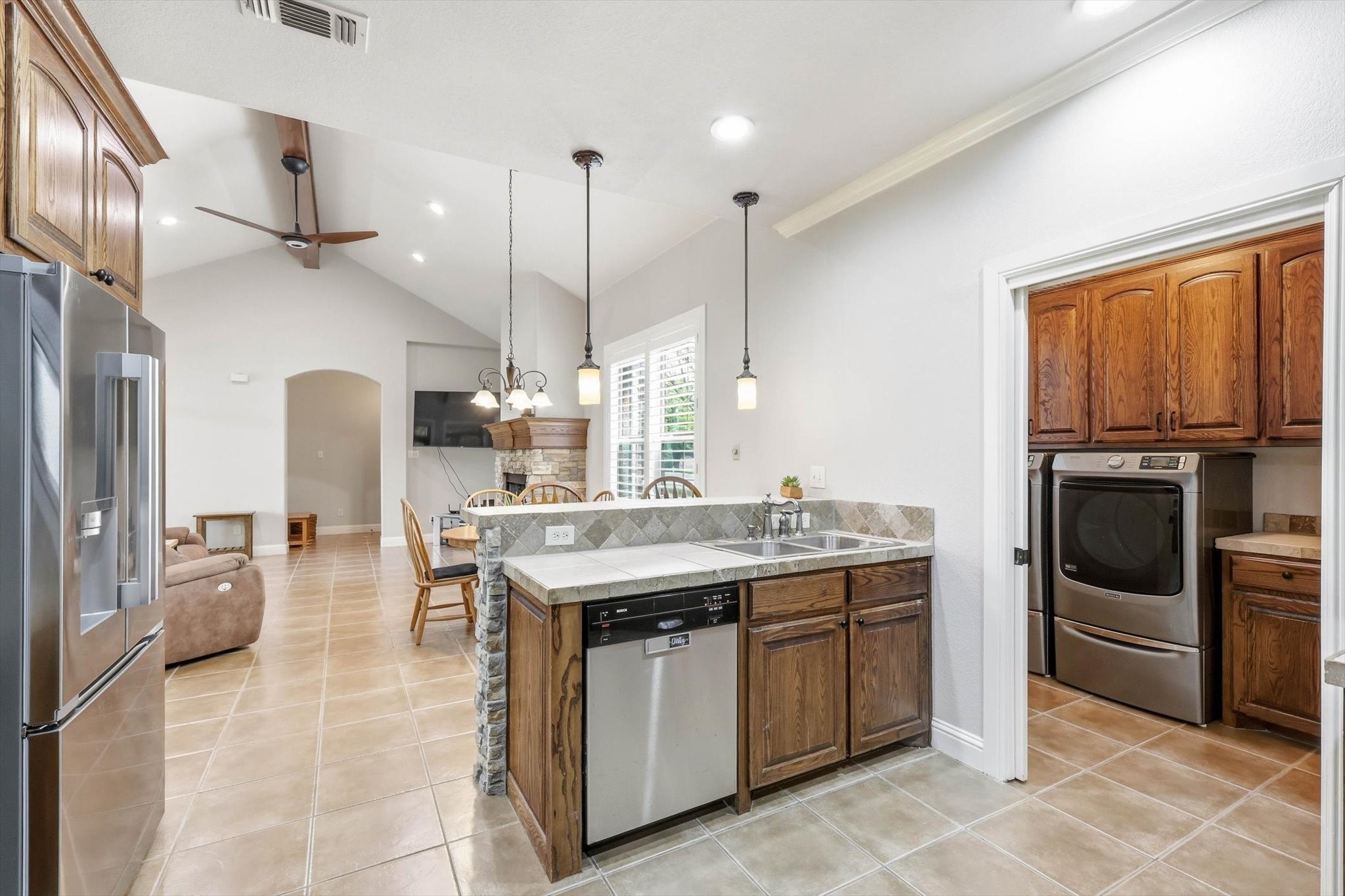 9601 Ravenswood Road Granbury TX 76049