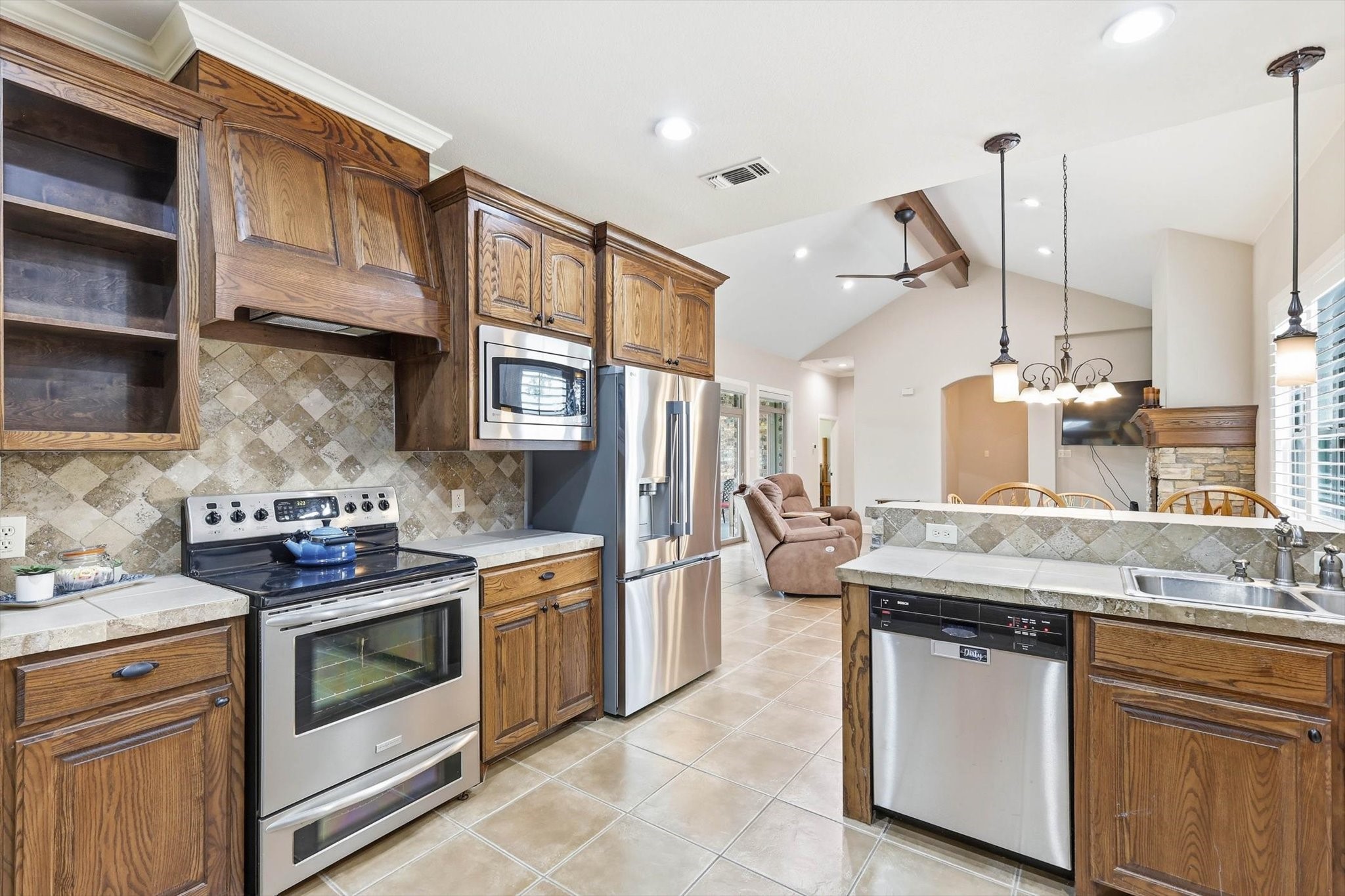 9601 Ravenswood Road Granbury TX 76049