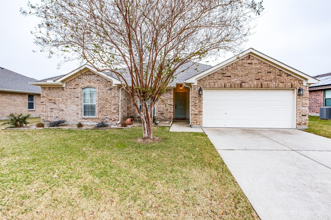328 Hacienda Drive Waxahachie TX 75165