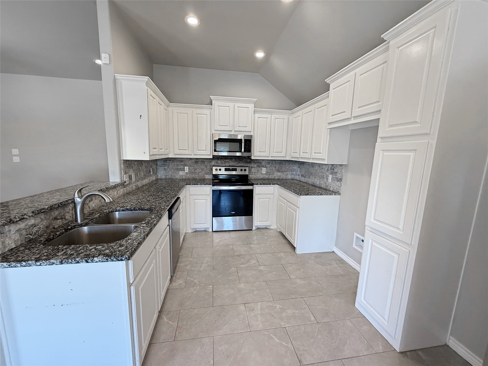 3304 White Horse Drive Granbury TX 76049