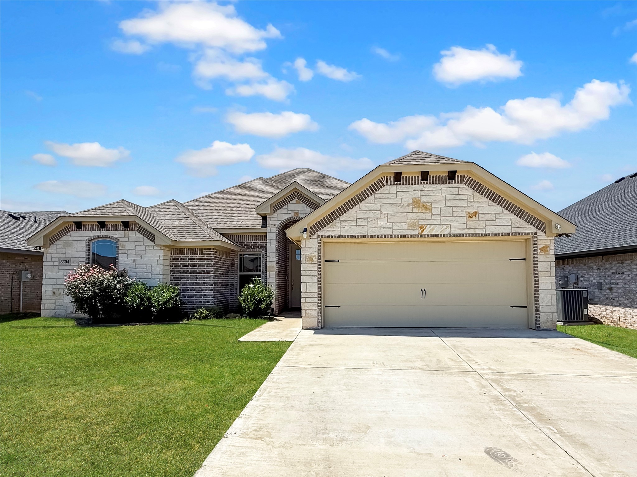 3304 White Horse Drive Granbury TX 76049