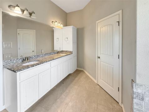 3304 White Horse Drive Granbury TX 76049