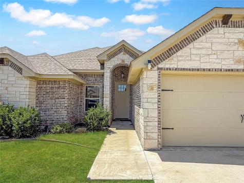 3304 White Horse Drive Granbury TX 76049