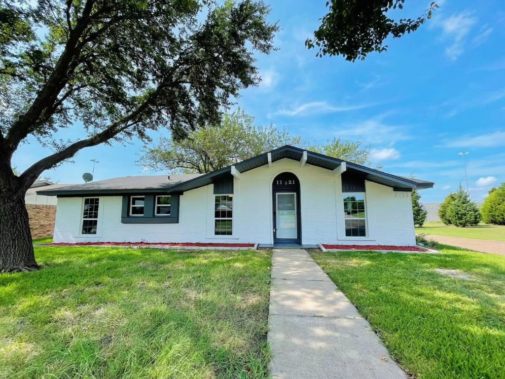 1121 Rockledge Drive Garland TX 75043