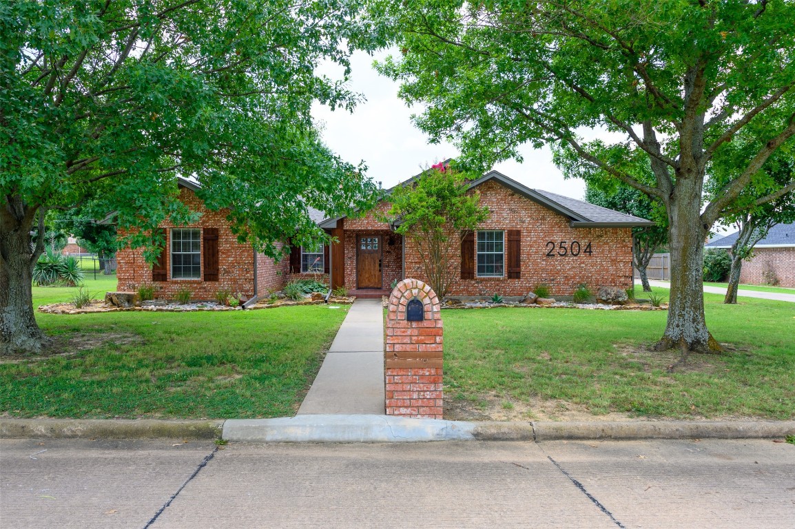 2504 Evelyn Road Whitesboro TX 76273