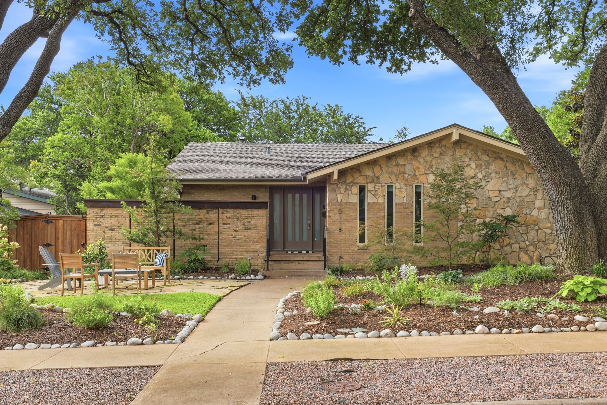 10118 Medlock Drive Dallas TX 75218