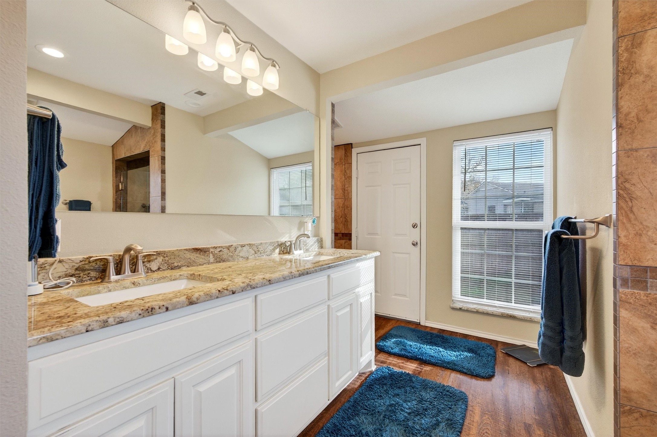 1015 Western Hills Drive Sherman TX 75092