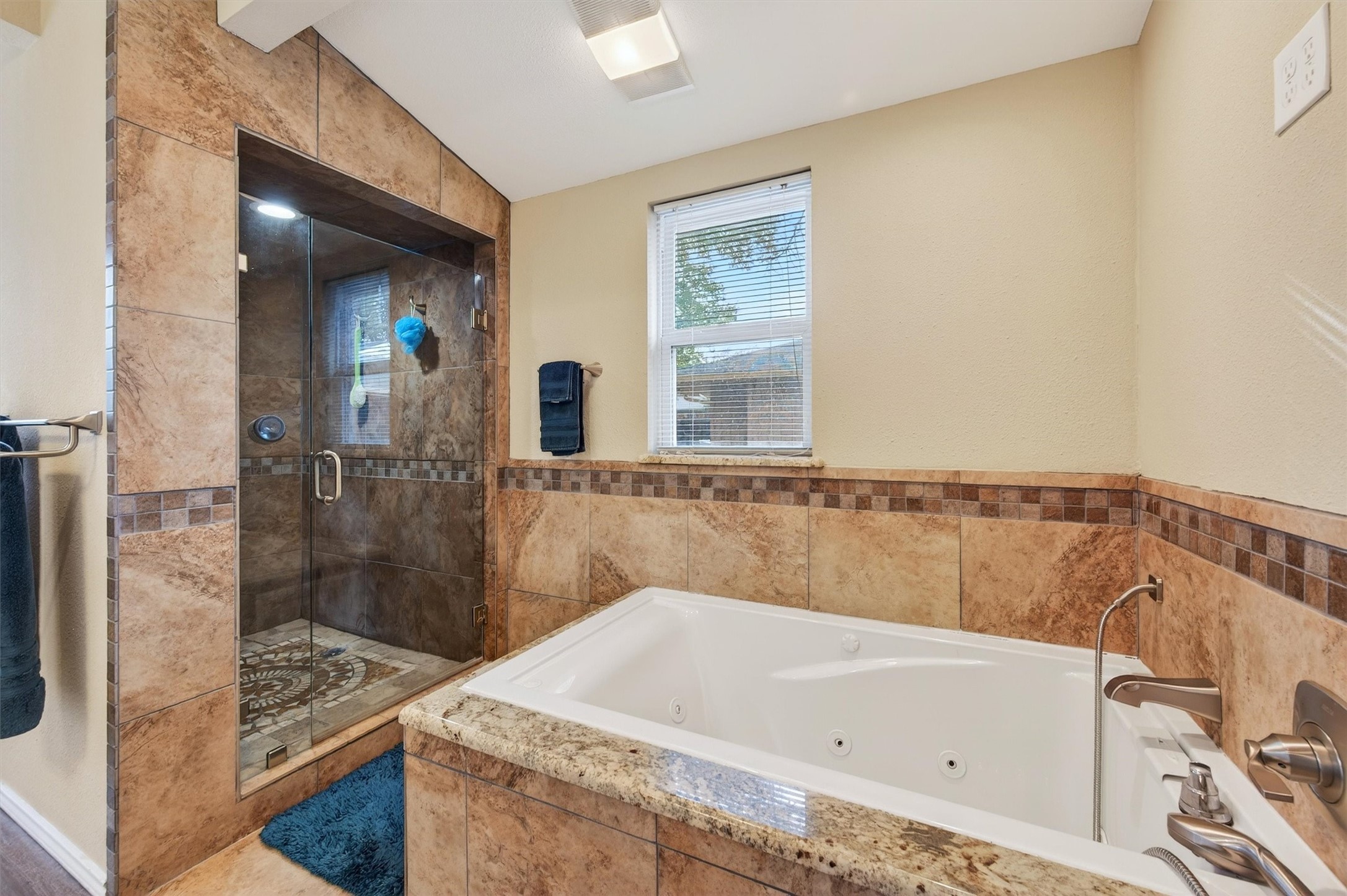 1015 Western Hills Drive Sherman TX 75092