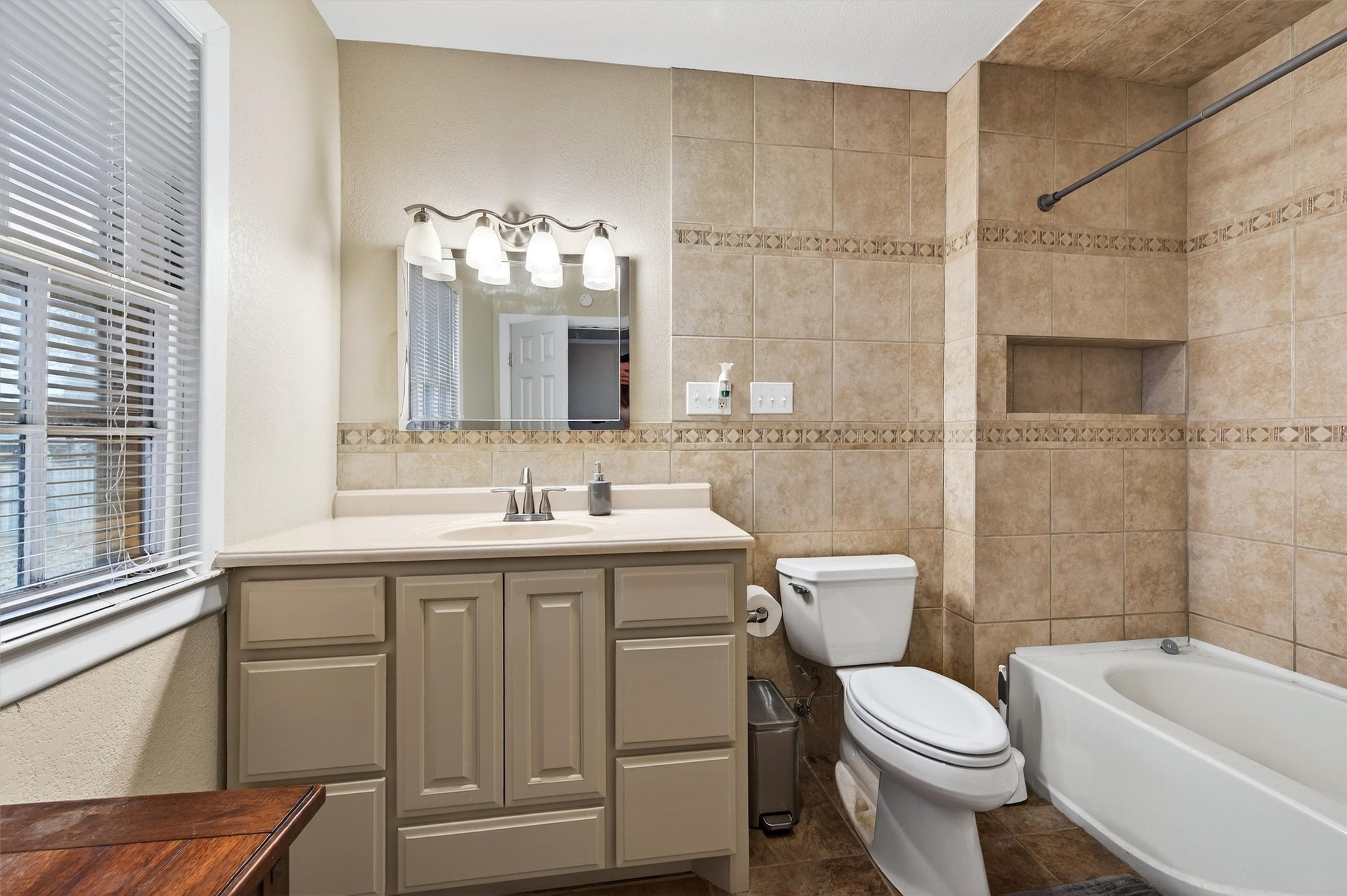 1015 Western Hills Drive Sherman TX 75092